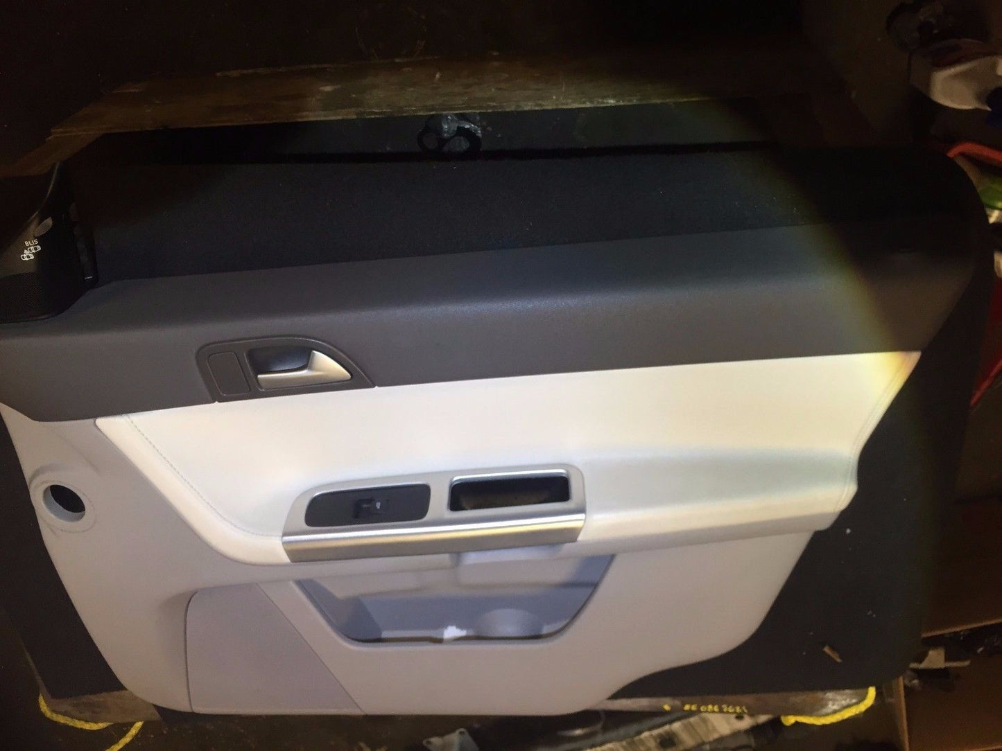08 09 10 11 Volvo S40 Door Panel Front Passenger Right Panel Side OEM 30755293