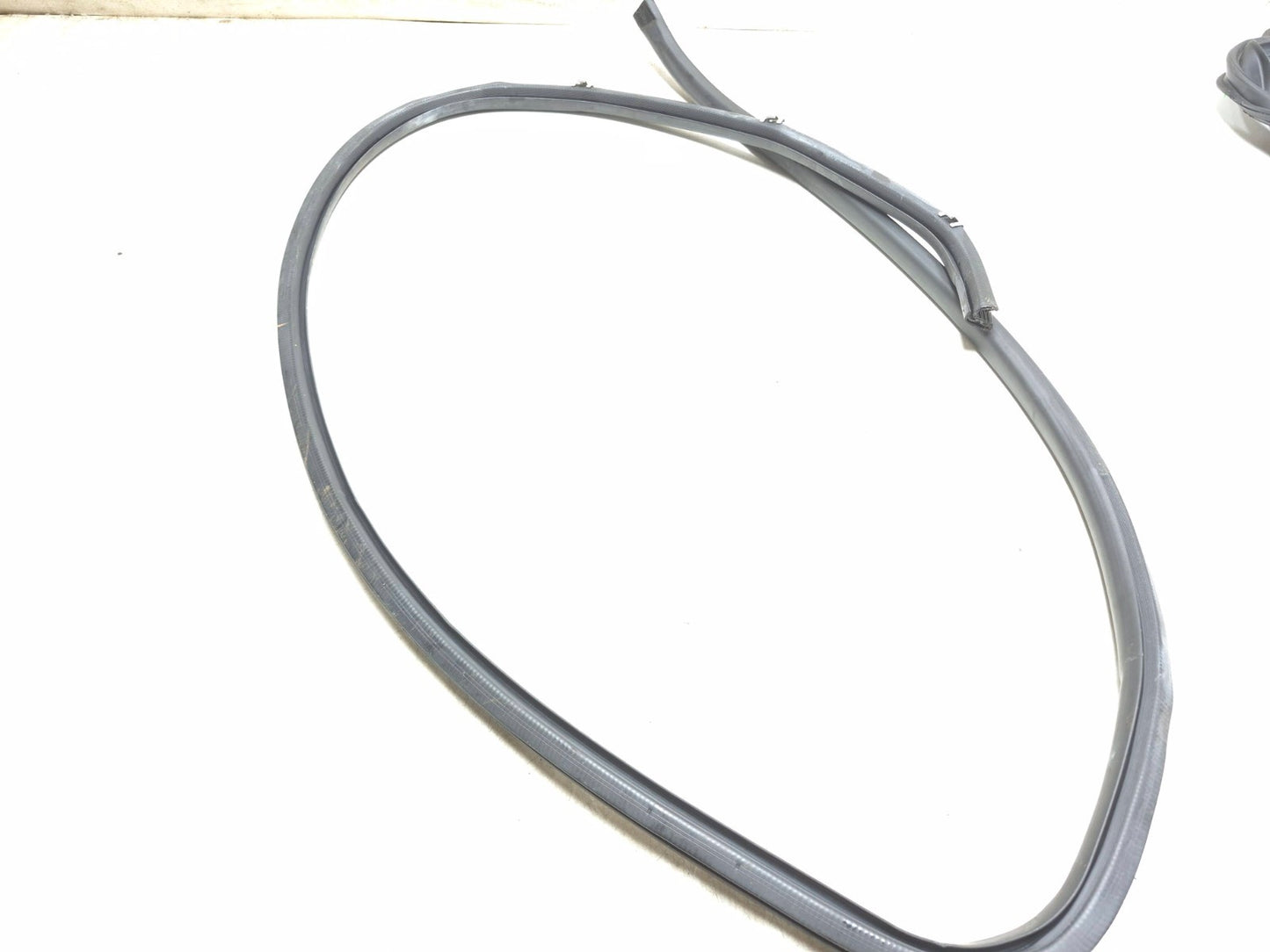 2009 Lexus IS250 Front Door Weatherstrip Seal Left & Right 4pcs OEM