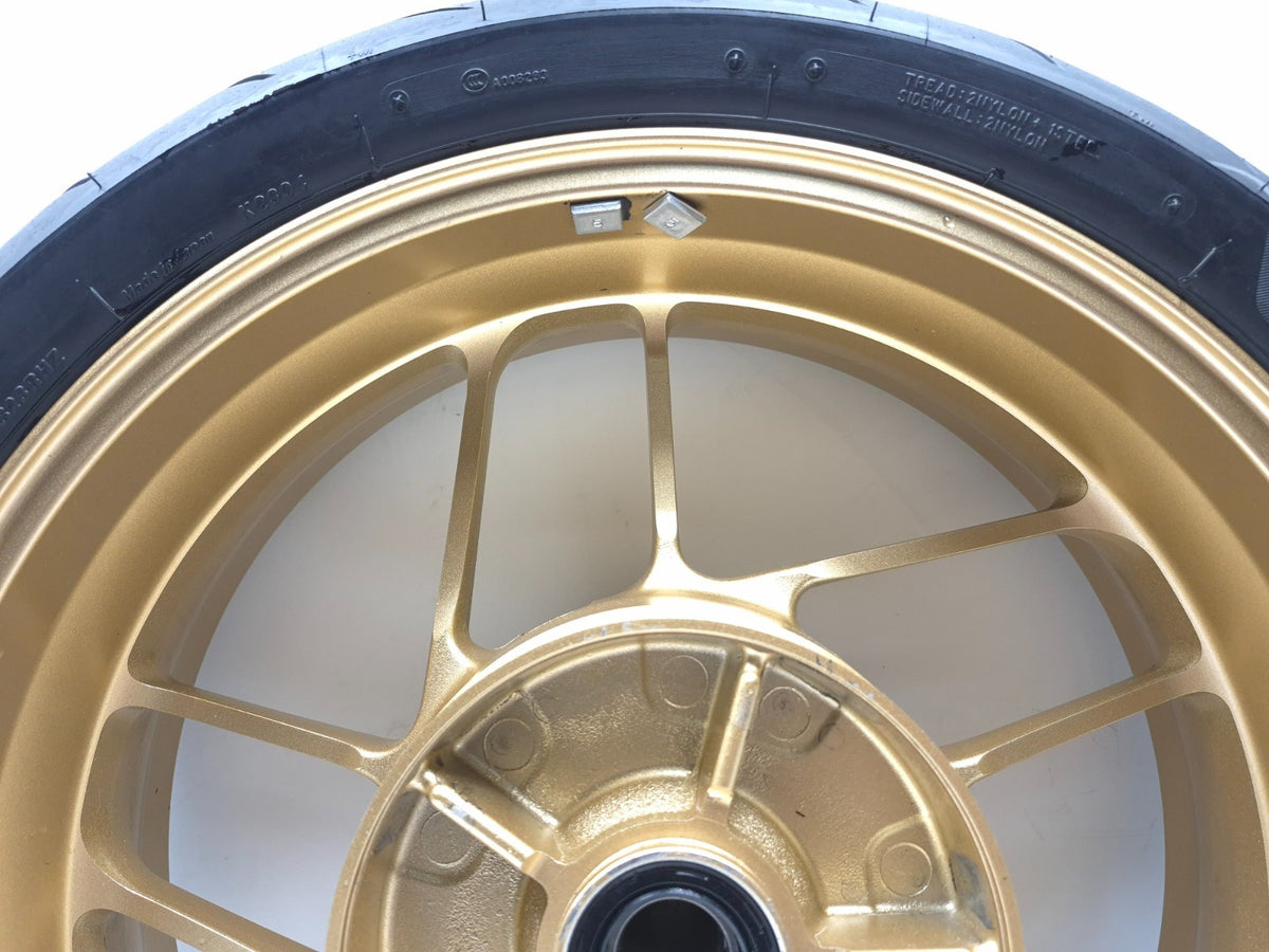 2025 Yamaha Xsr900 Rear Wheel Rim W/ Tire 180/55zr17m/c 73w 17x5.5 OEM
