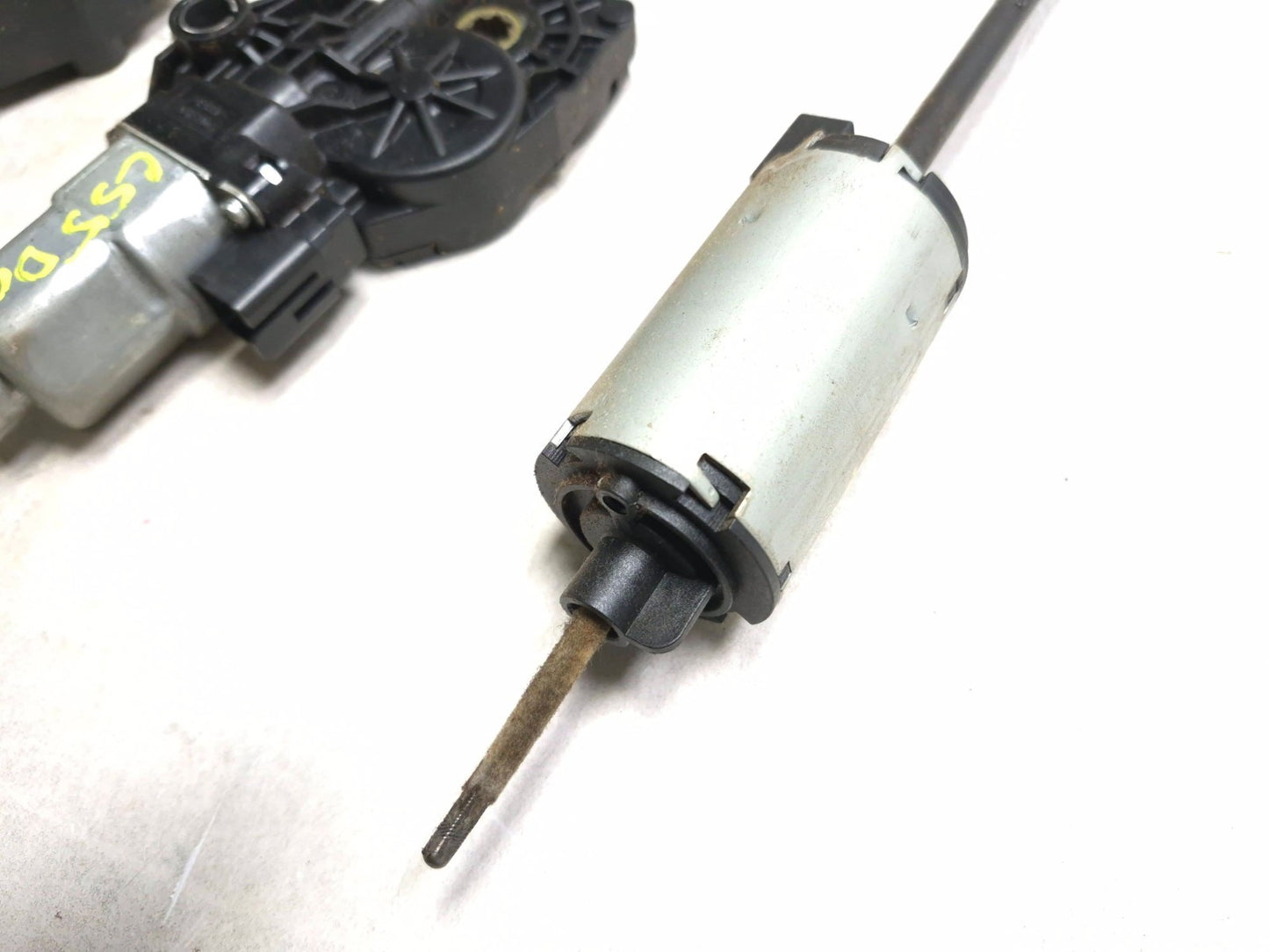 2018 Nissan Altima Front Seat Motor Left Driver Side 3 Pcs OEM