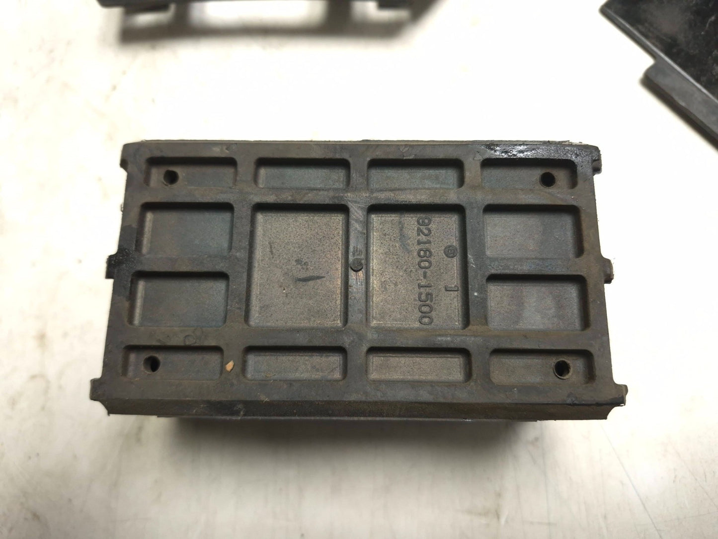 2007 Kawasaki Ninja 250 Ex250 F Battery Tray & Tool Box & Fuse Box Bracket OEM