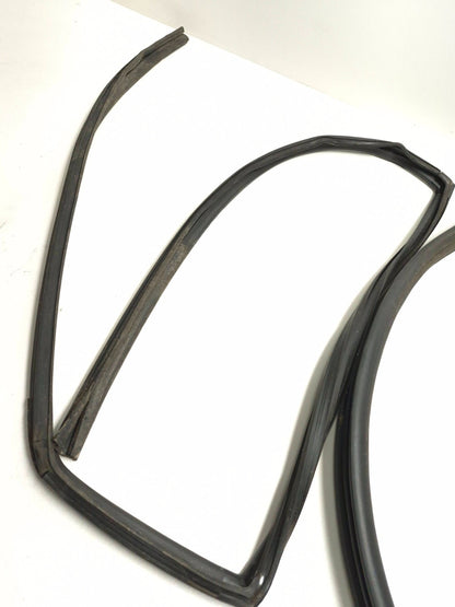 2007 Honda Fit Rear Door Weatherstrip Seal Driver Side Left 4pcs OEM