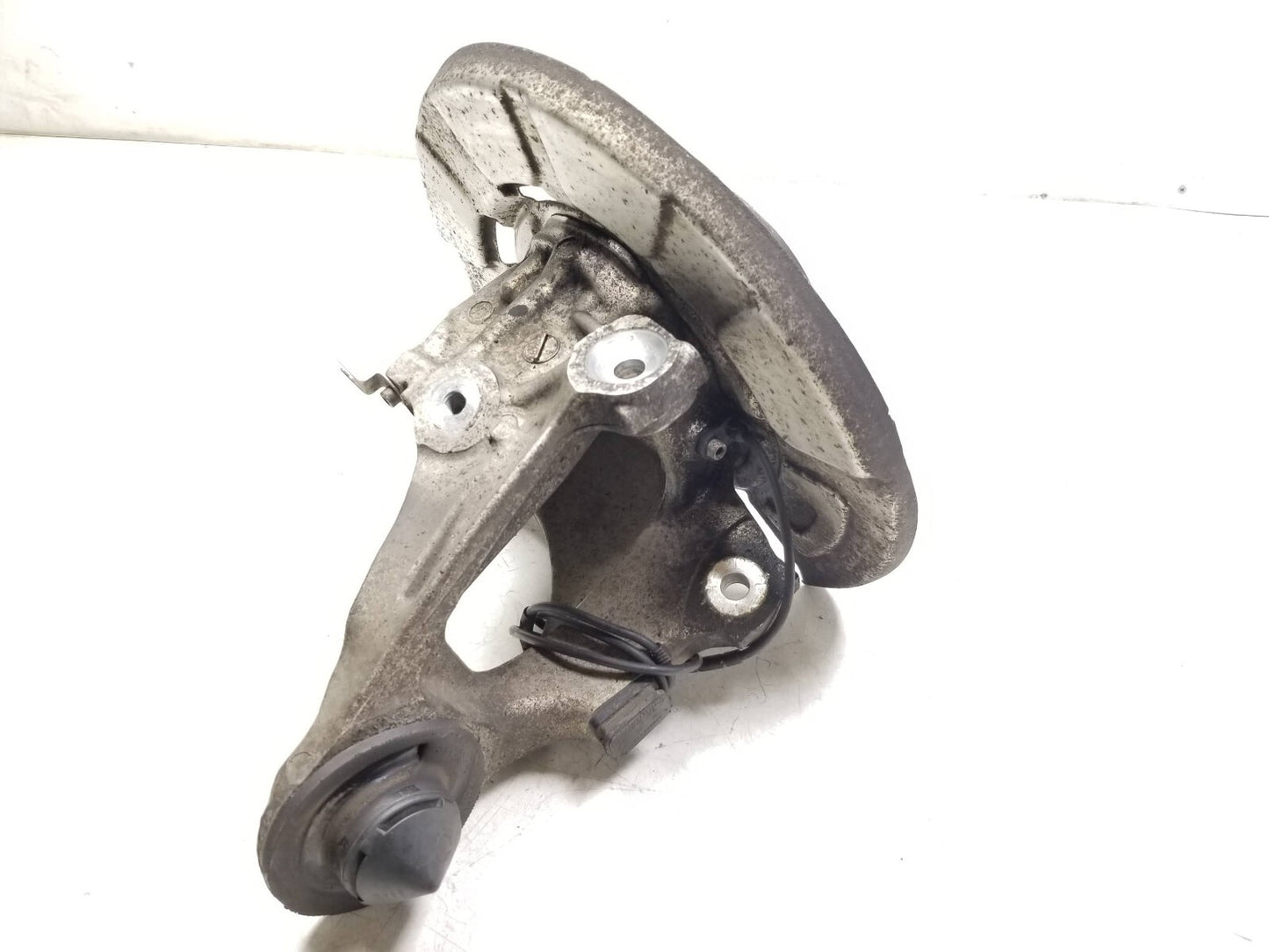 2011 BMW X5 E70 Rear Spindle Knuckle Wheel Hub Passenger Side Right OEM