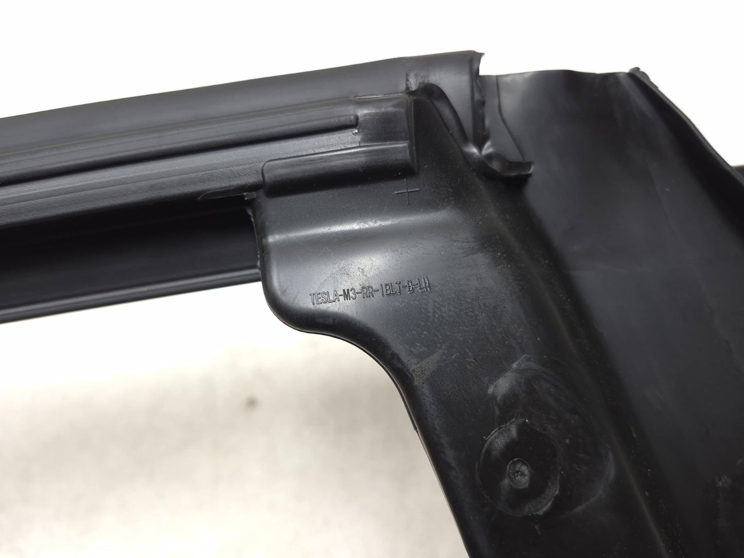 2019 Tesla Model 3 Rear Door Weatherstrip Seal Driver Side Left 2pcs OEM