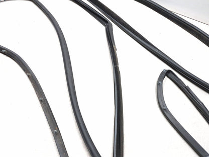 2018 Chrysler 300 Front Right Passenger Door Weatherstrip Seal 3pcs OEM