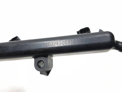 2012 Jeep Grand Cherokee Fuel Rail W/ Injector OEM