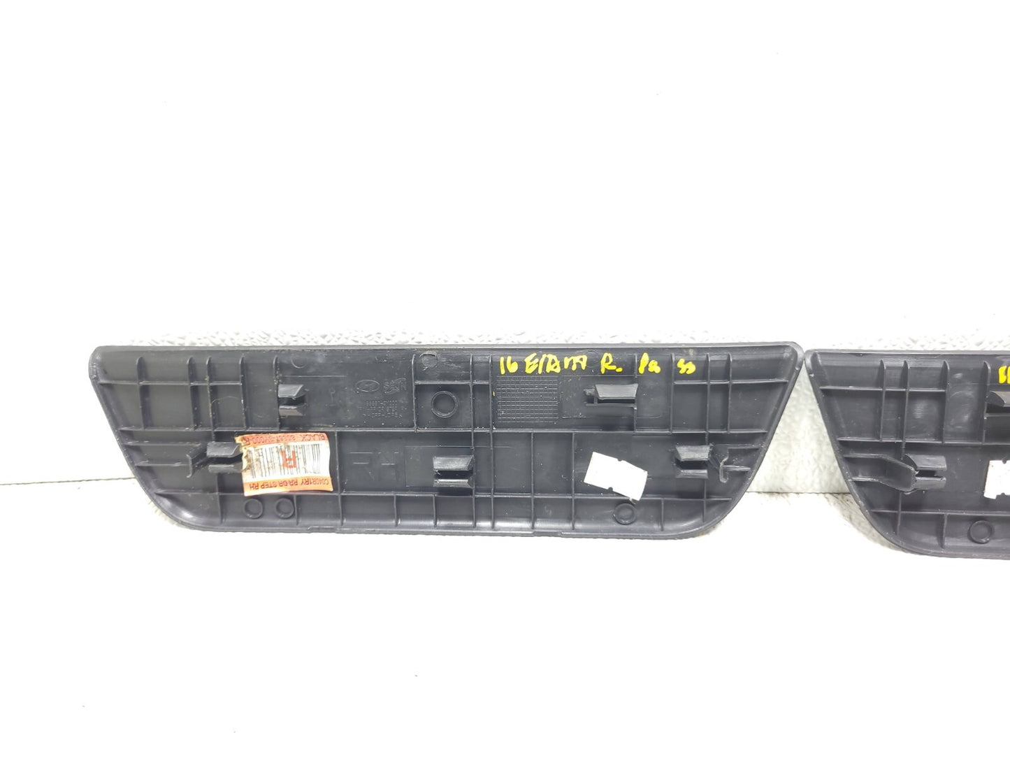 14 15 16 Hyundai Elantra Rear Door Step Scuff Trim Left & Right Pair OEM Sdn