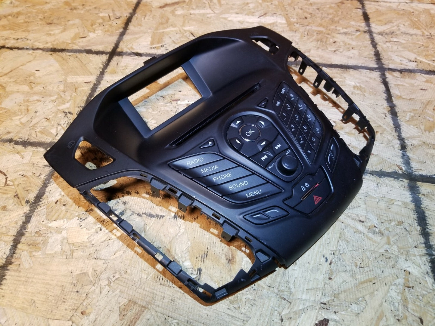 2013 Ford Focus Dashboard Radio Trim Bezel W/ Control Switch OEM