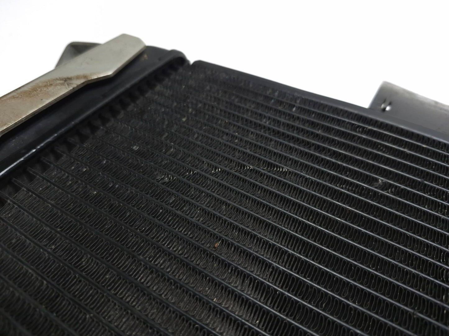 2009 Suzuki Sv650s Radiator 17710-17g40 OEM