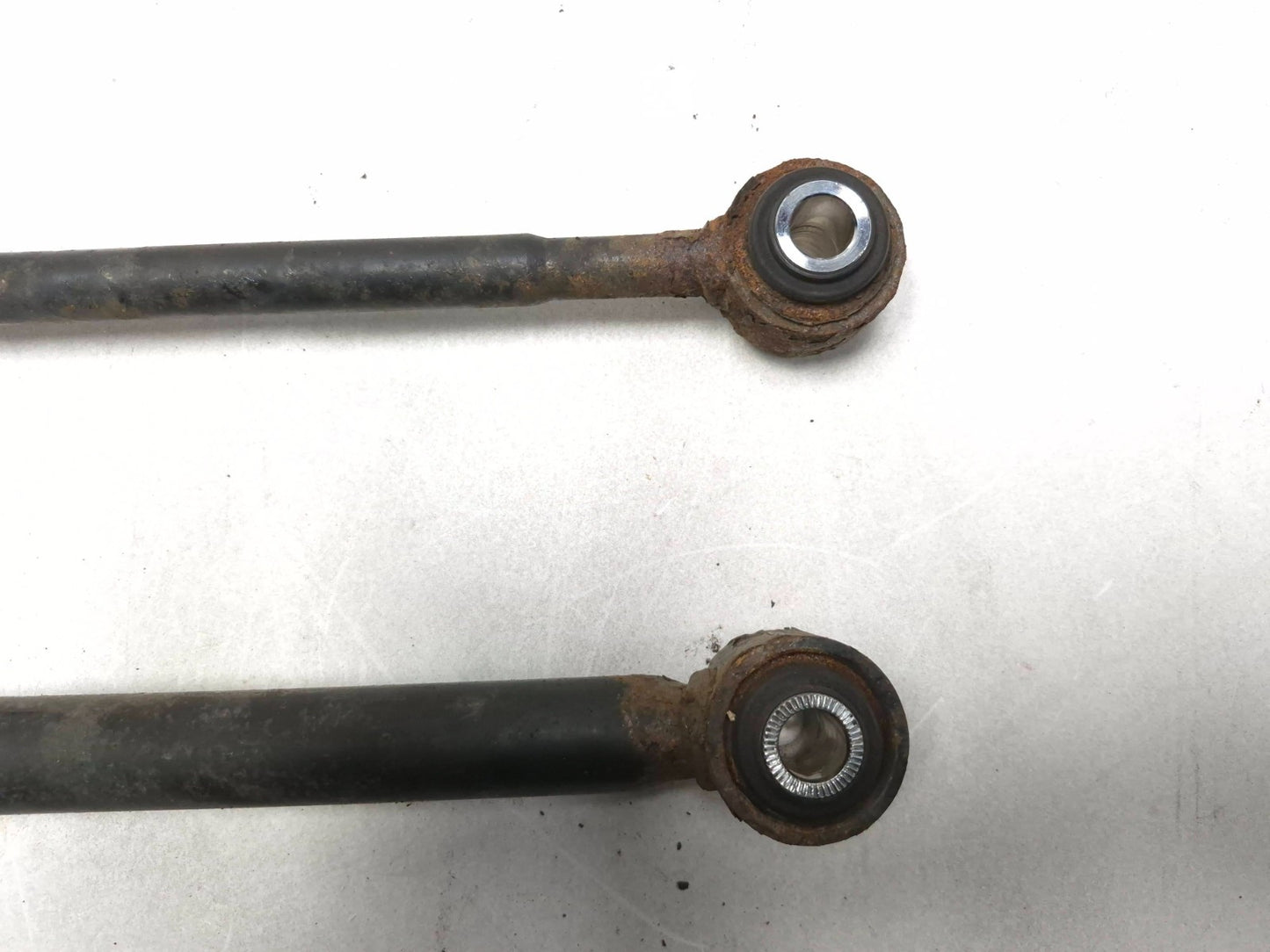 2012 Toyota Camry Rear Control Arm Passenger Side Right 3pcs  OEM