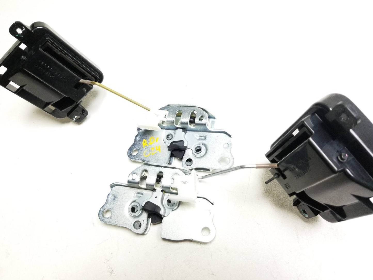 11-17 Lexus CT200h Rear Seat Fold Release Lock Pair Oem✅