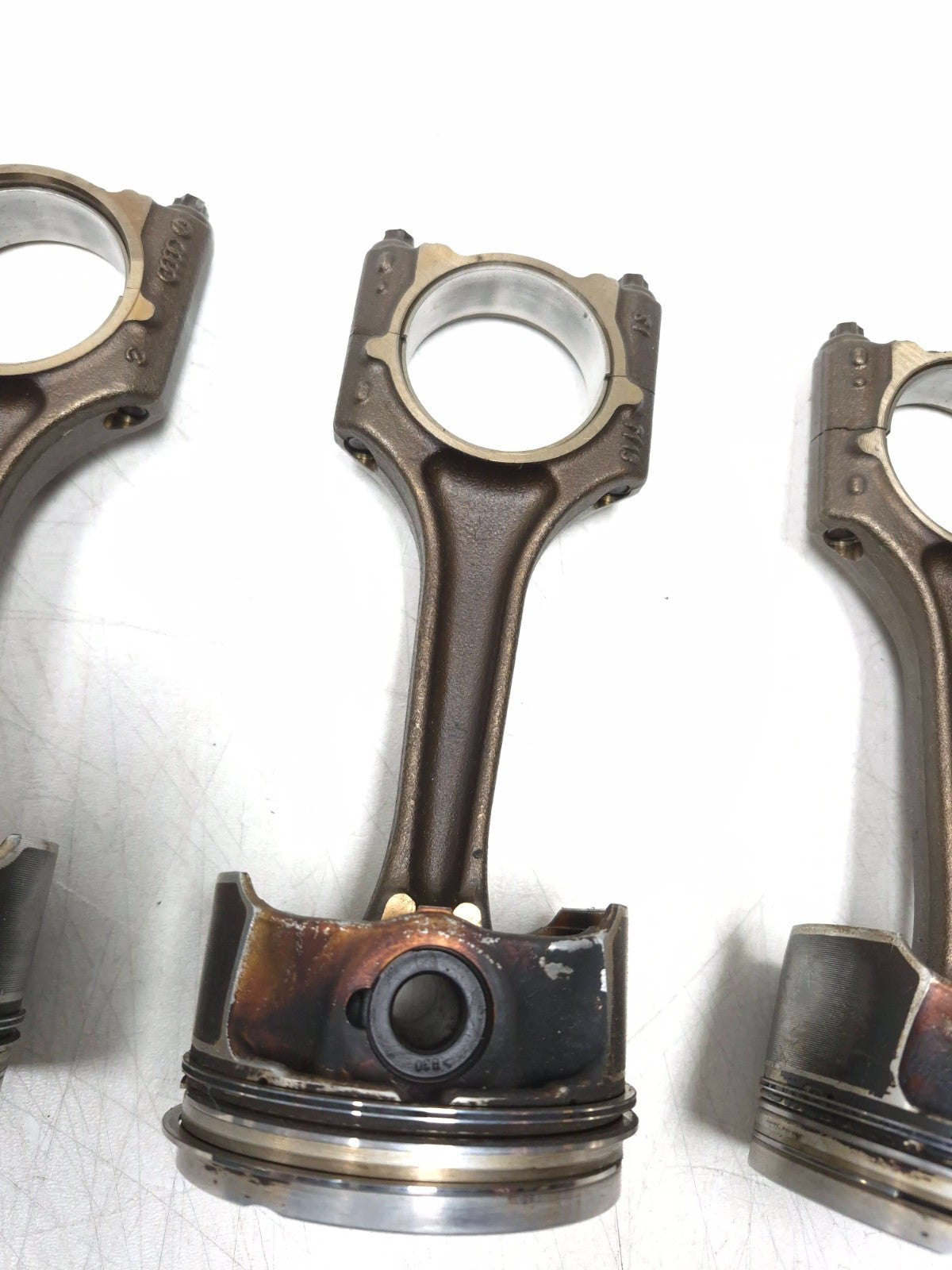 2011 Volkswagen Tiguan Piston & Connecting Rod 4 Pcs 2.0l OEM