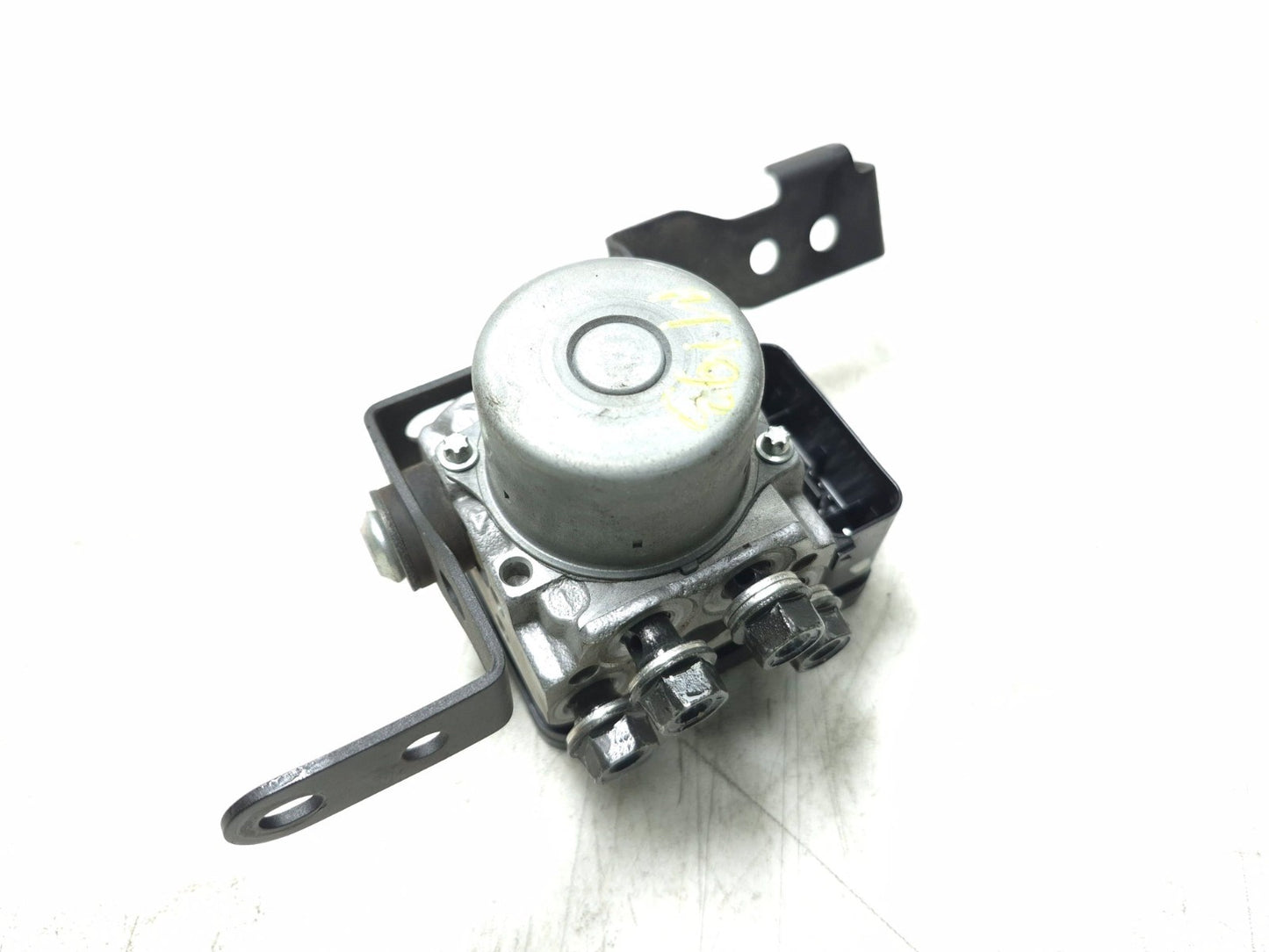 2019 Kawasaki Z400 Er400d ABS Anti Lock Brake Pump OEM