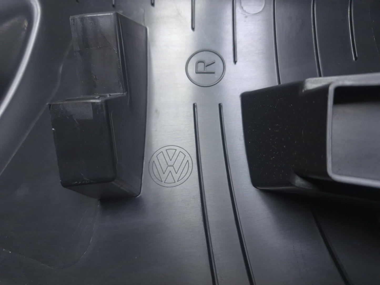 2019 Volkswagen Jetta Rear C Pillar Lower Panel Cover Trim Left & Right OEM