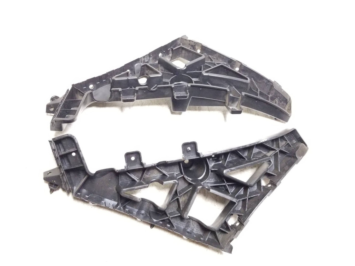 17-24 Jaguar Xe Rear Bumper Pass Side Right & Driver Side Left Mount Bracket OEM