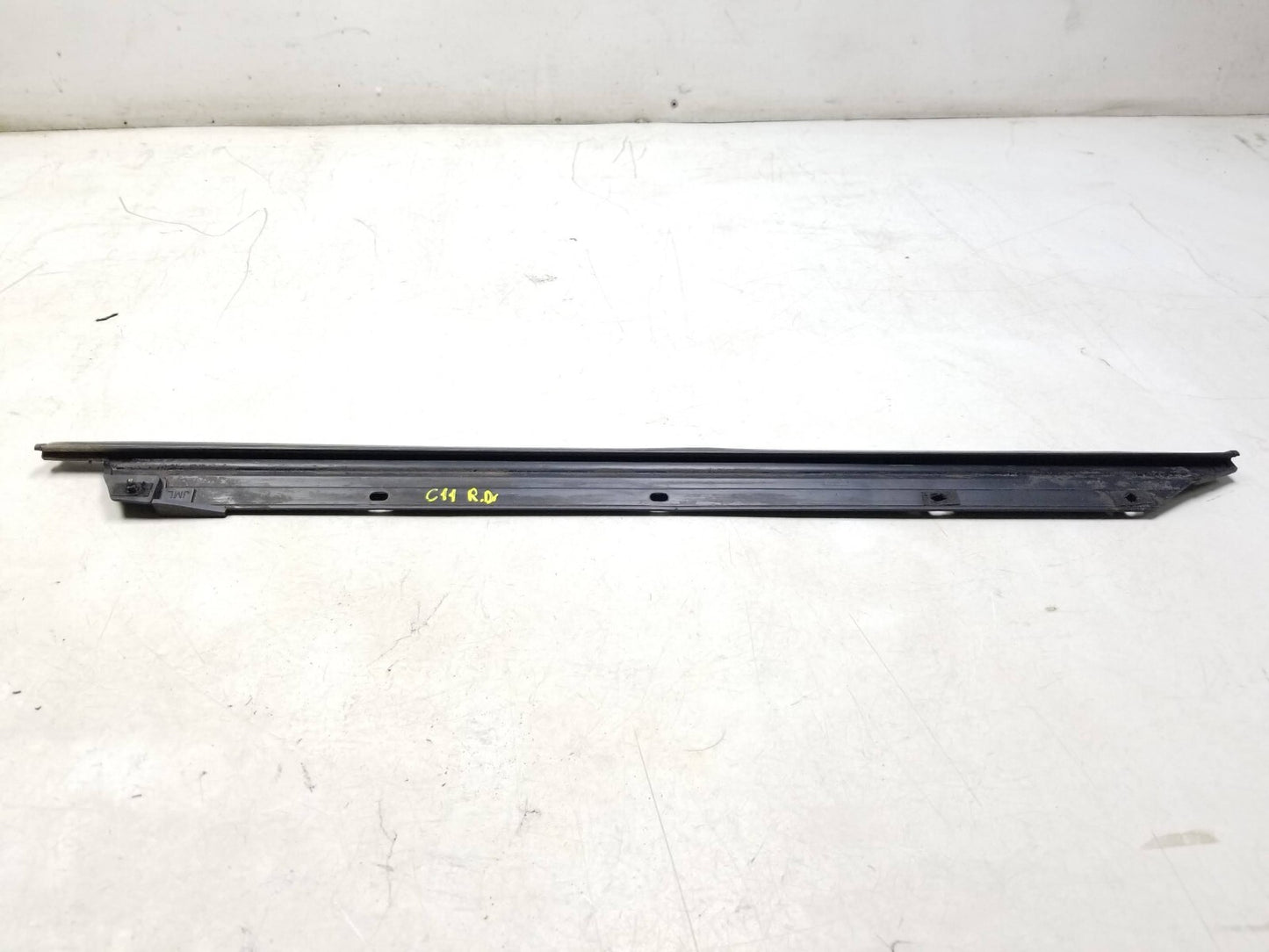 2008 - 2015 Nissan Rogue Rear Door Window Belt Seal Driver Side Left 2pcs OEM