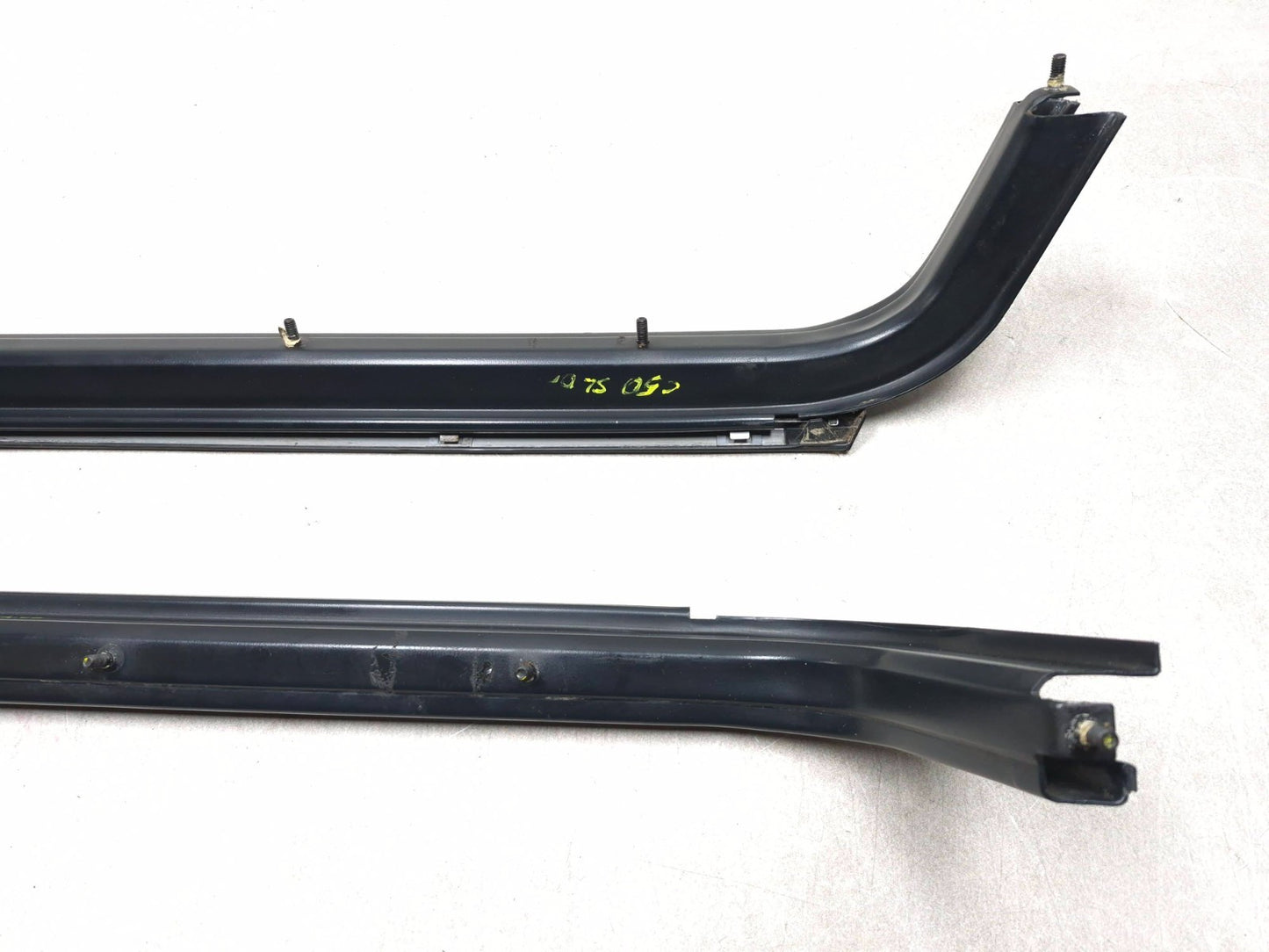 2013 Dodge Grand Caravan Slider Door Guide Chanel Left & Right Pair Oem✅