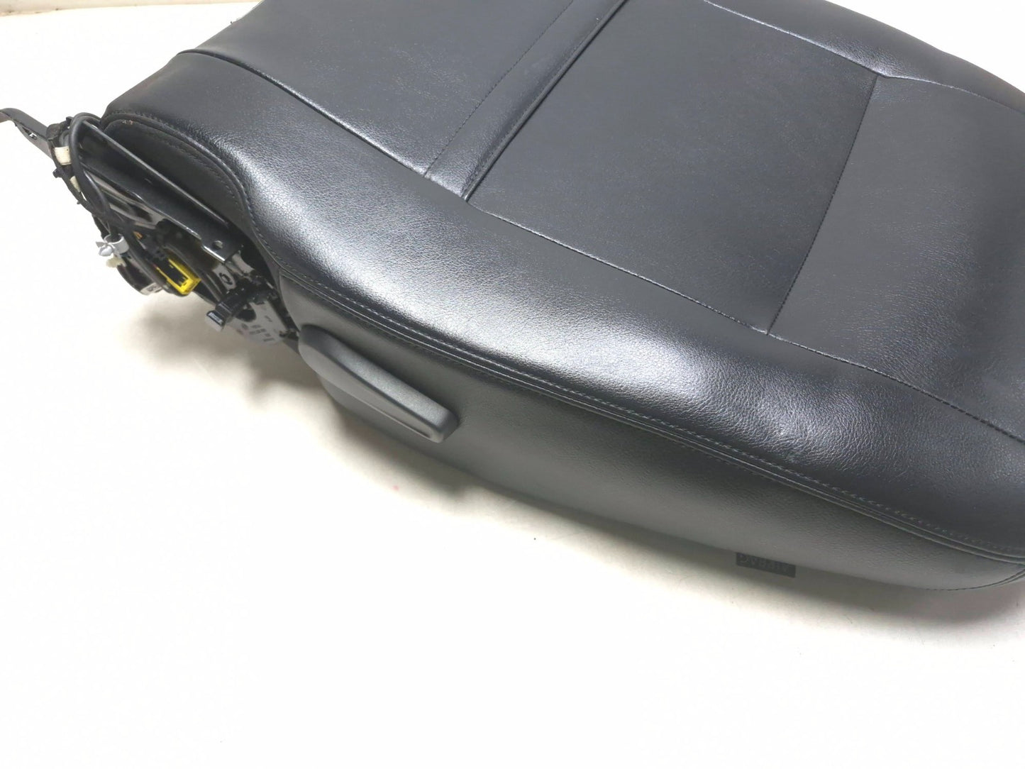 2011 Volkswagen Tiguan Front Right Passenger Seat Back Backrest Upper OEM