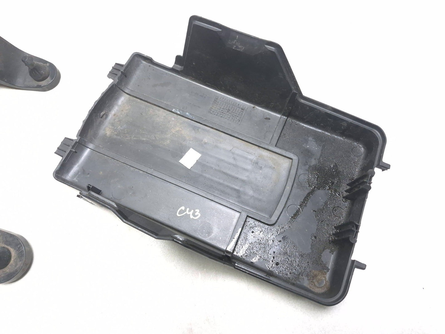 2011 Volkswagen Tiguan Battery Tray Box Holder & Upper Cover Lid OEM