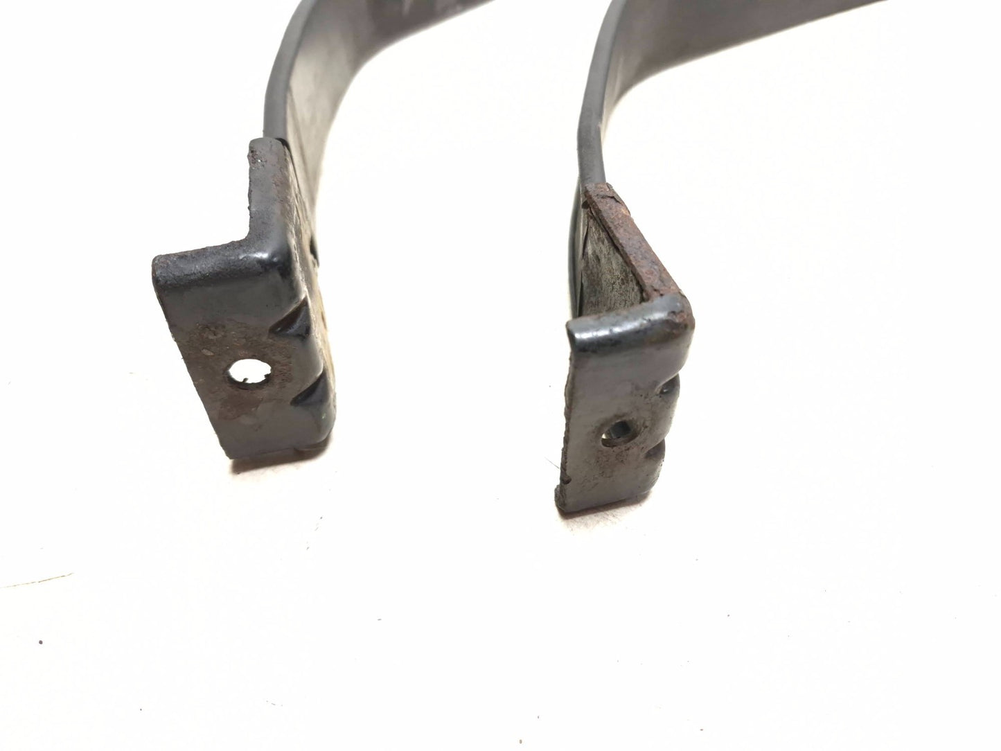 2007 Saab 9-5 Aero Fuel Tank Retaining Strap 2pcs OEM