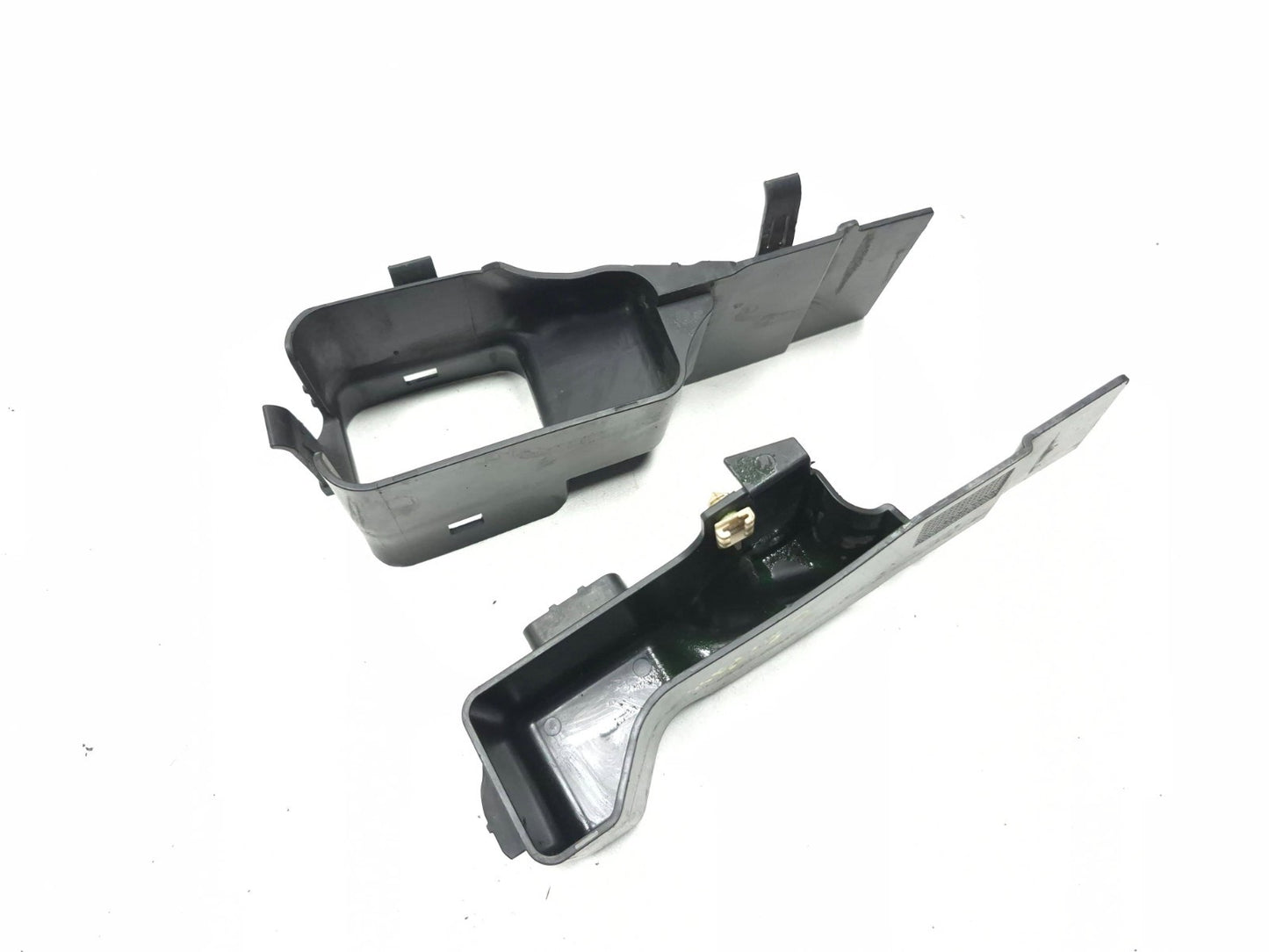 2013 Volvo S60 Front Radiator Air Guide Duct Left & Right Pair OEM