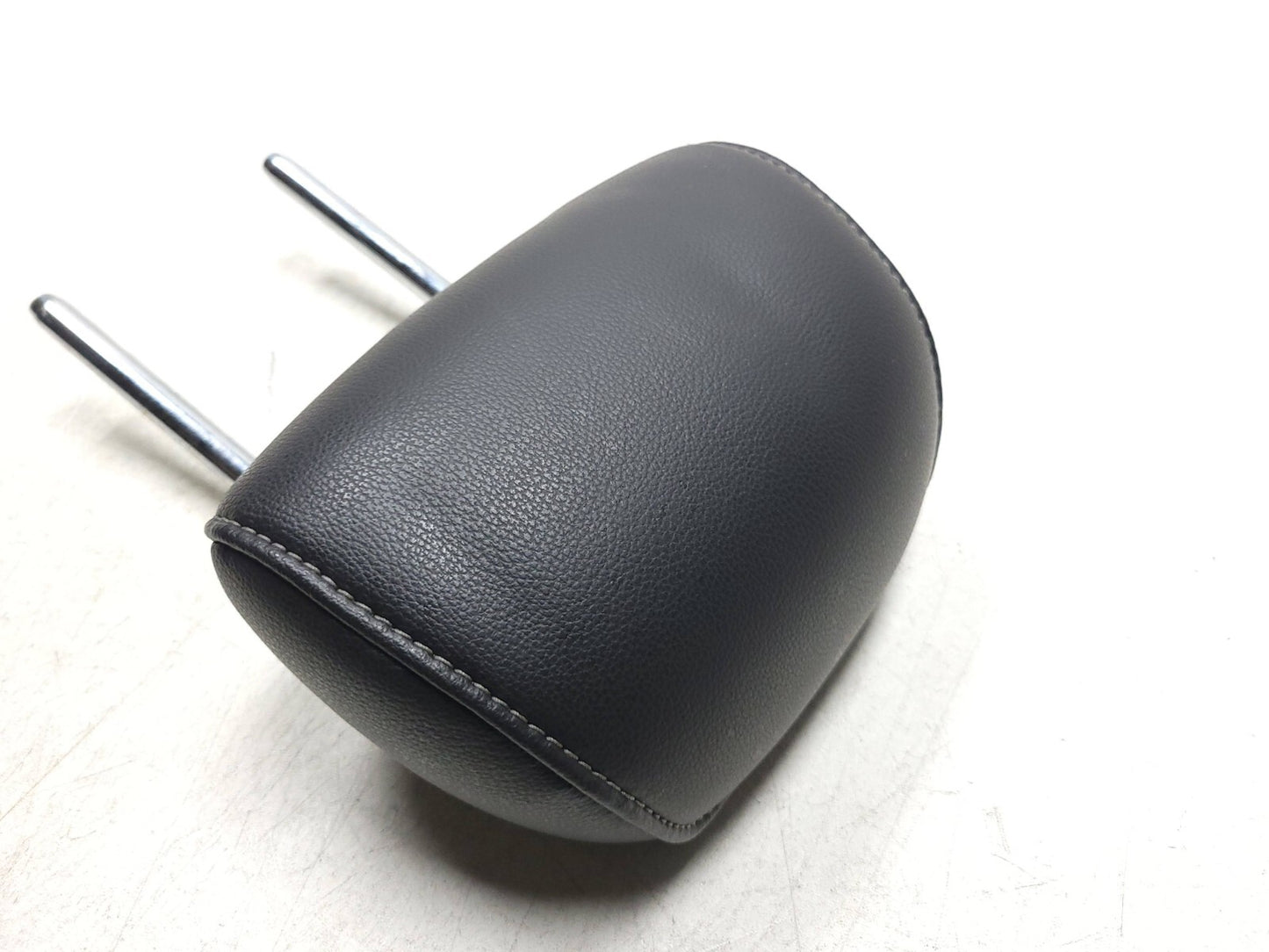 2013 Ford Fusion Rear Seat Headrest Left & Right Pair OEM