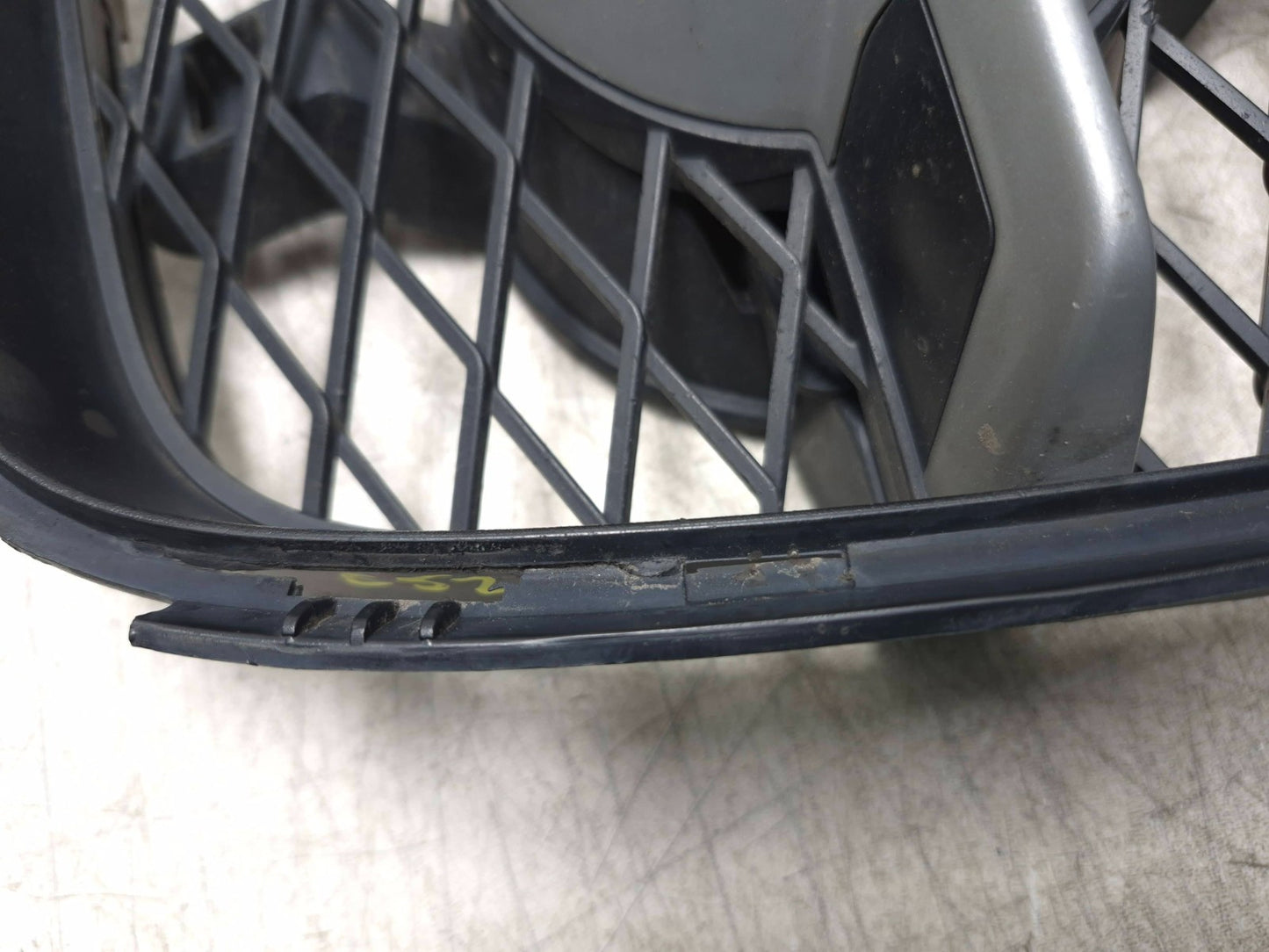 2008 BMW X6 E71 Fog Light Lamp & Grille Driver Side Left  OEM