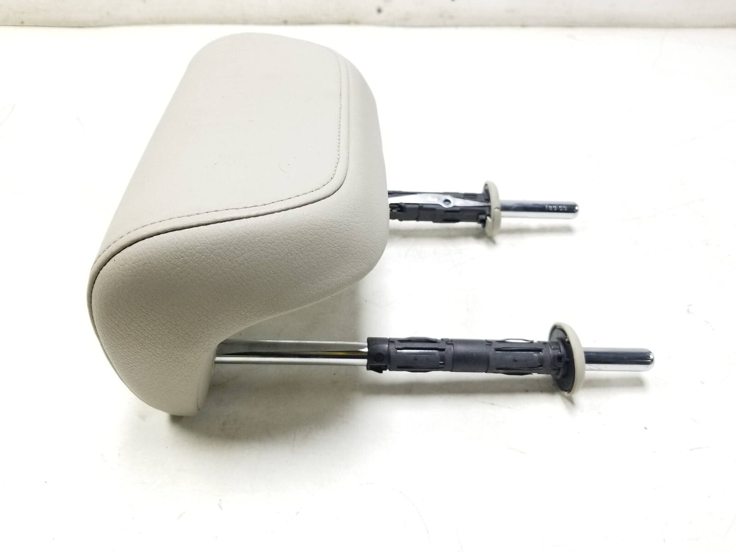 2009 - 2012 Audi Q5 Rear Seat Headrest 3pcs OEM ✅