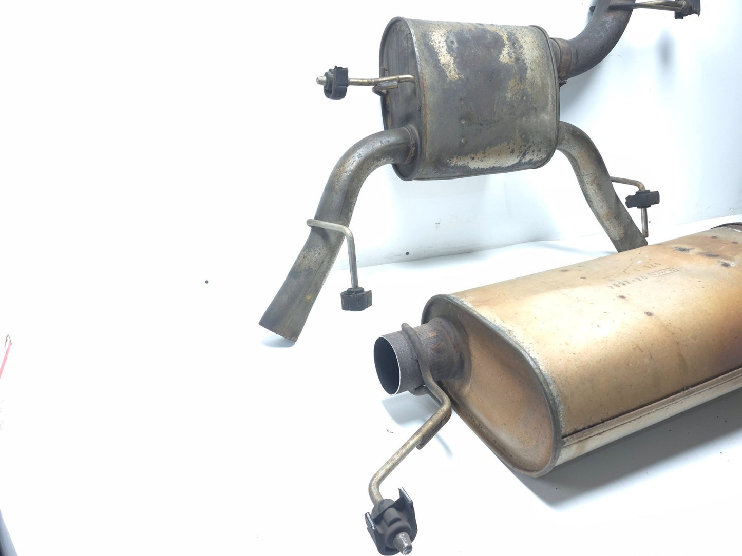 2013 Cadillac Escalade Esv Platinum 6.2l Rear Exhaust Muffler Pair OEM