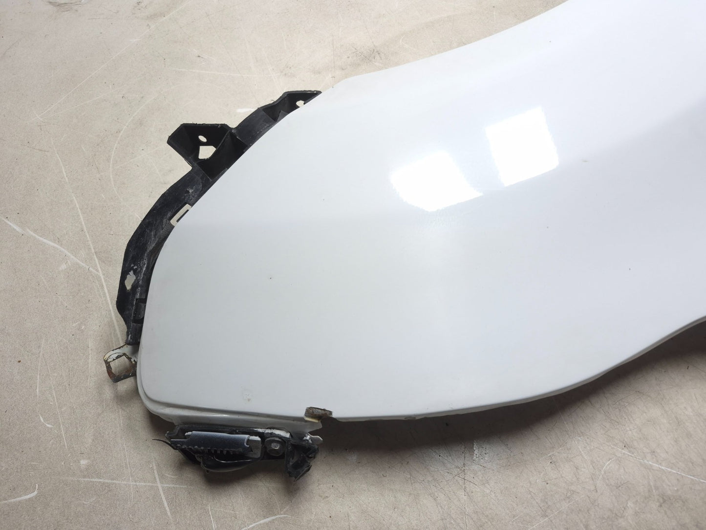 2016 Ford Transit Connect Front Fender Passenger Side Right OEM