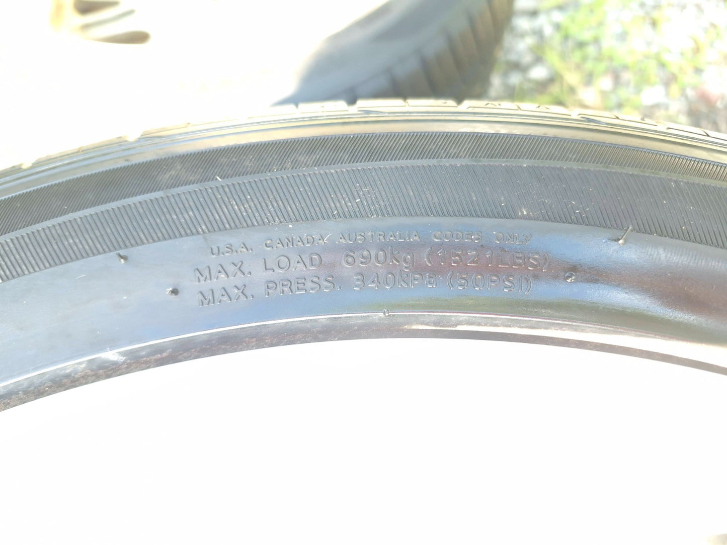 2010 Lexus Hs250h Wheel Rim W/ Tire 225/45/r18 18x7.5j Et39 7/32 4 Pcs OEM