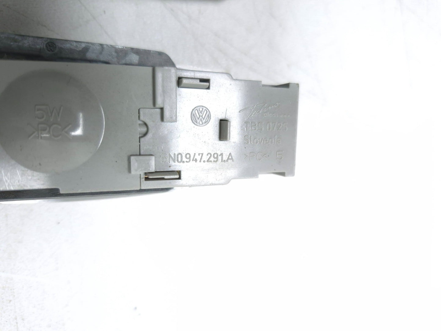 2011 Volkswagen Tiguan Interior Roof Light Lamp 2pcs OEM