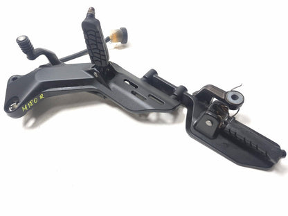 2018 Husqvarna Svartpilen 401 Right Footrest Mount W/ Brake Cylinder W/pedal OEM