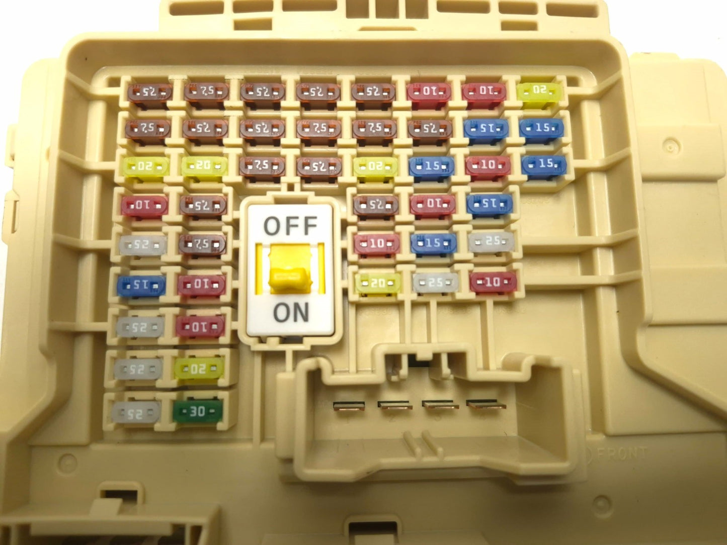 2019 Hyundai Kona Instrument Panel Junction Fuse Box Assy OEM