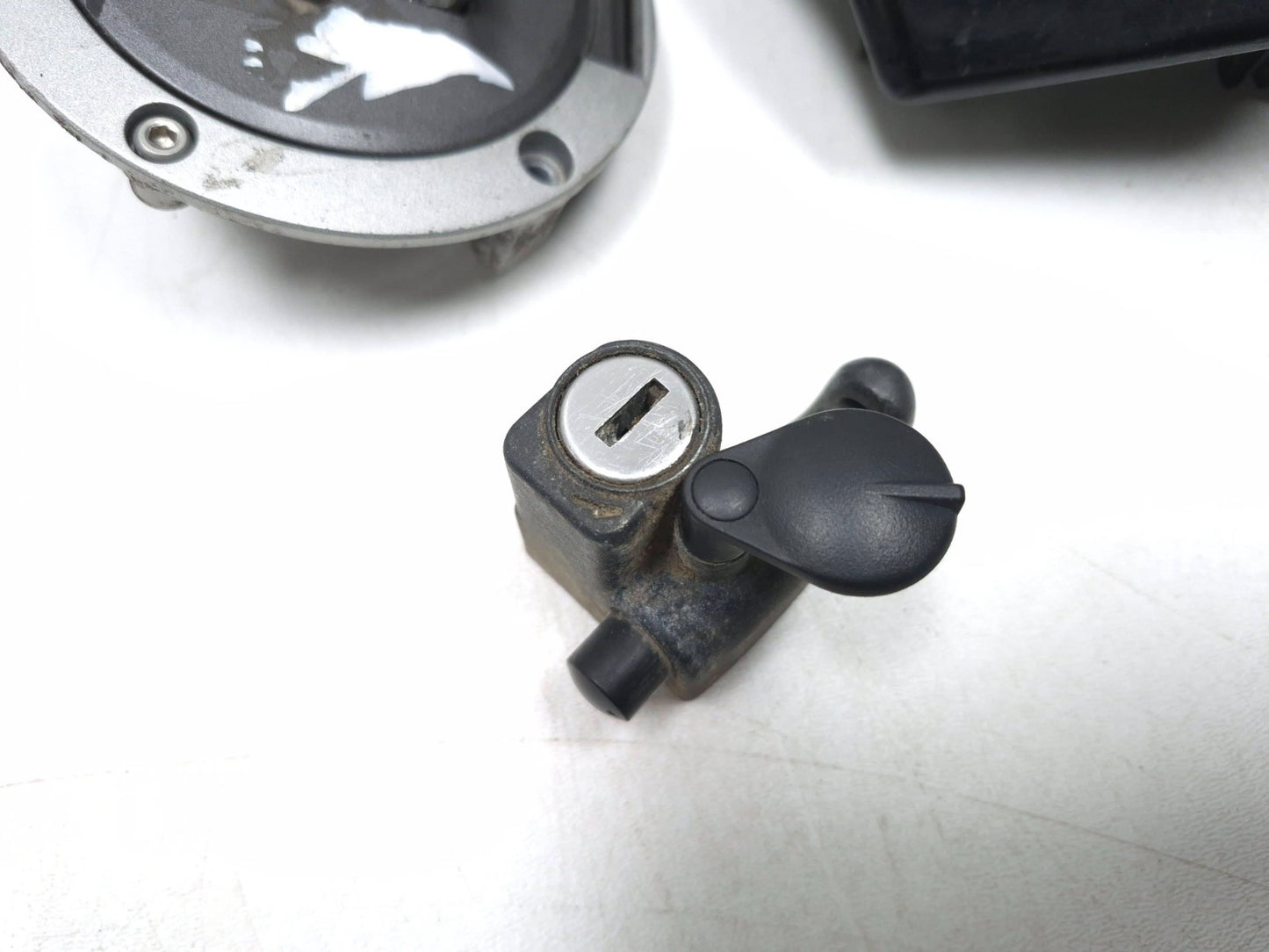 2017 Honda Crf250rl Rally Ignition Set Key Lock Fuel Tank Cap OEM