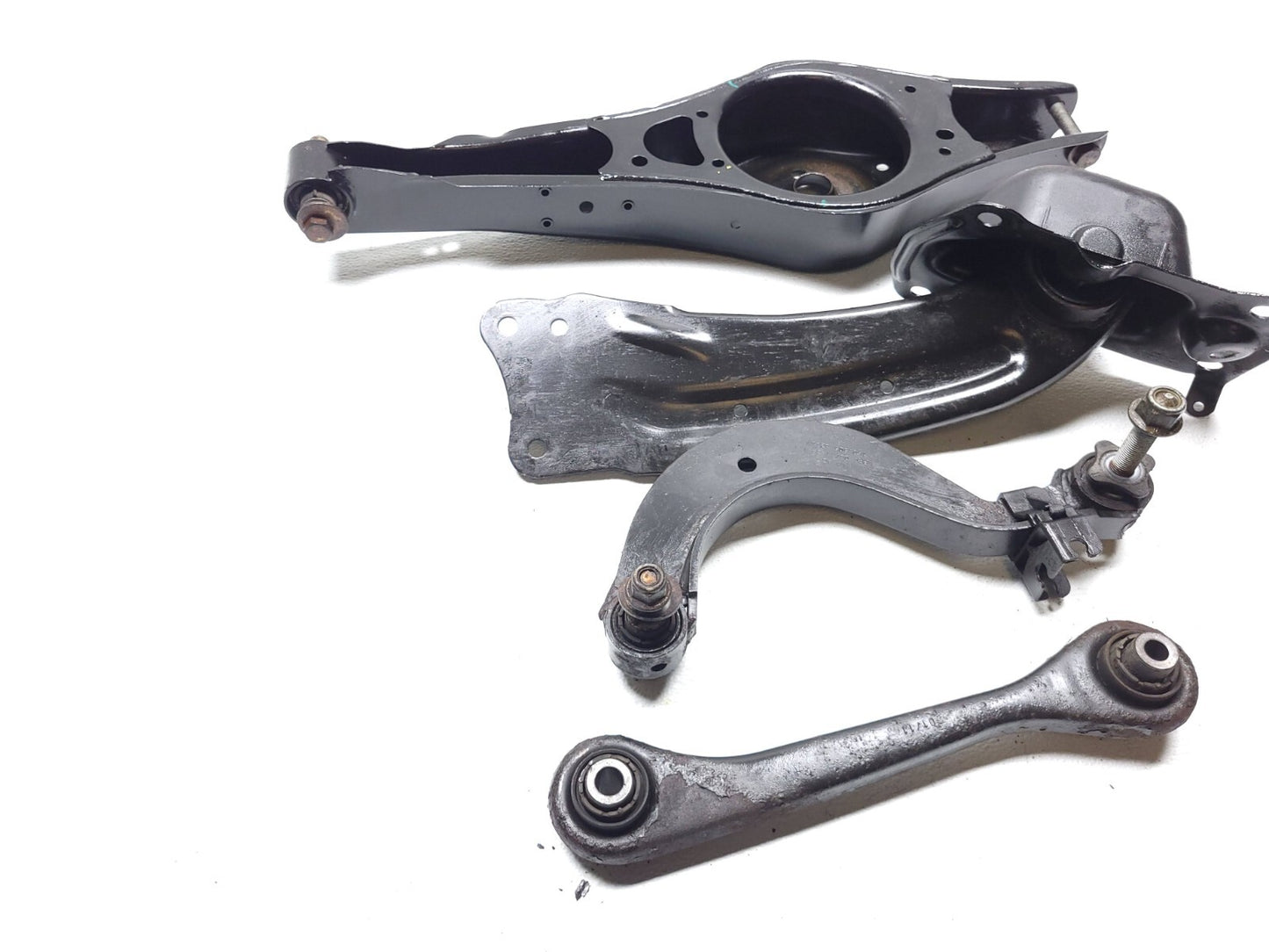 2012 Volkswagen Cс Rear Control Arm Right Passenger Side 4pcs OEM