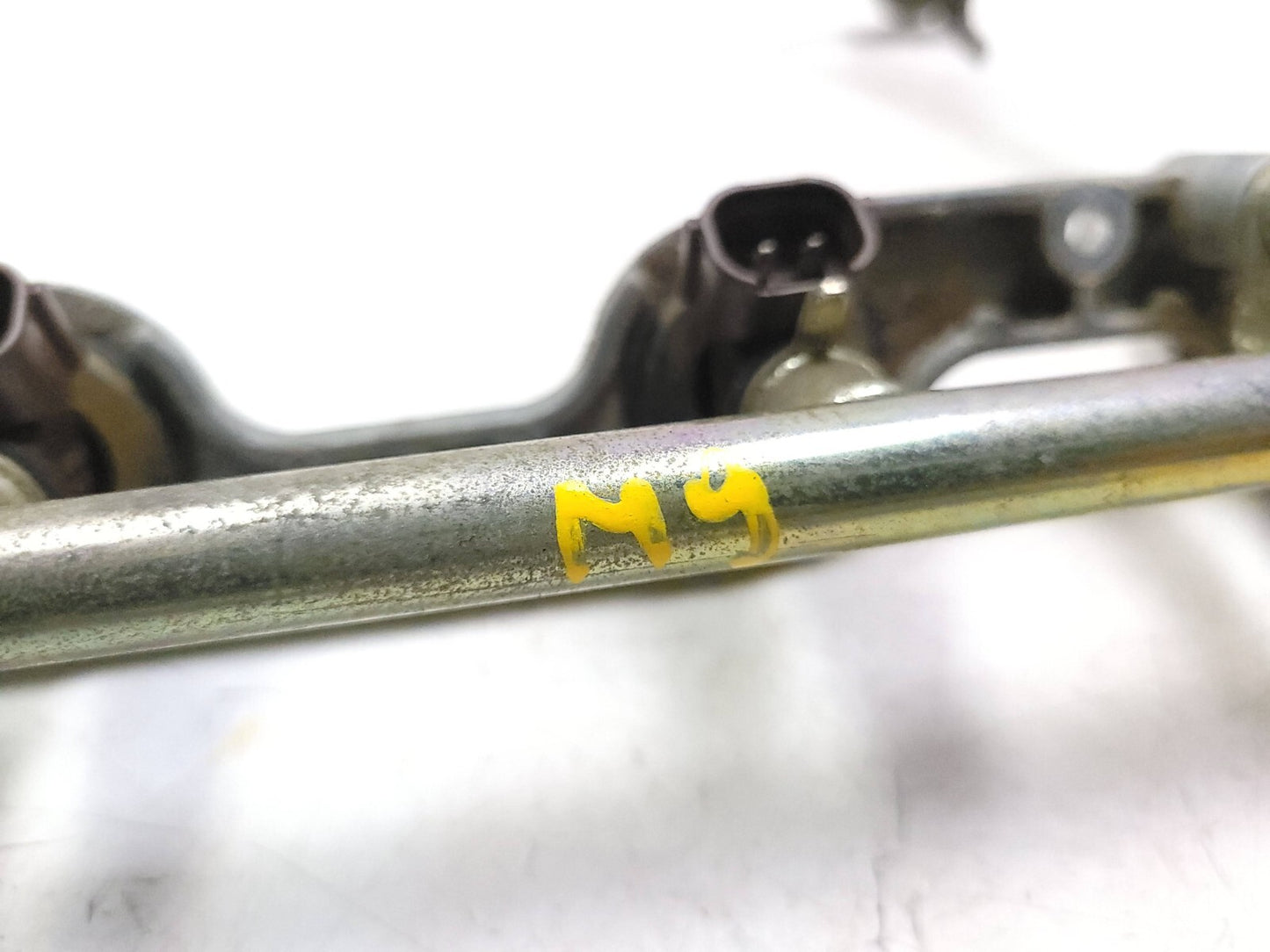 04 05 Honda Cbr 1000rr Fuel Rail W/ Injectors OEM 12k Miles