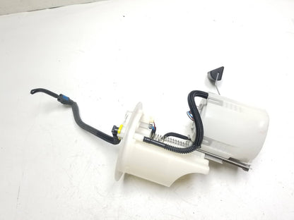 11-17 Lexus CT200h Fuel Pump 77020-76011 Oem✅
