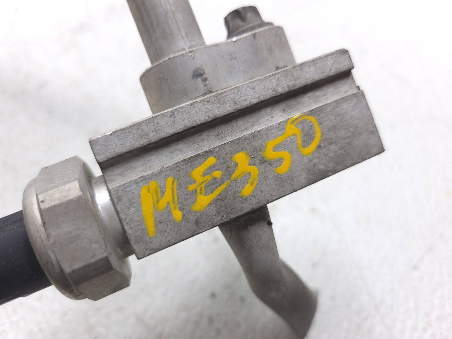 11 - 16 Mercedes E350 W212 A/c Hose Pipe Line A2048305116 OEM