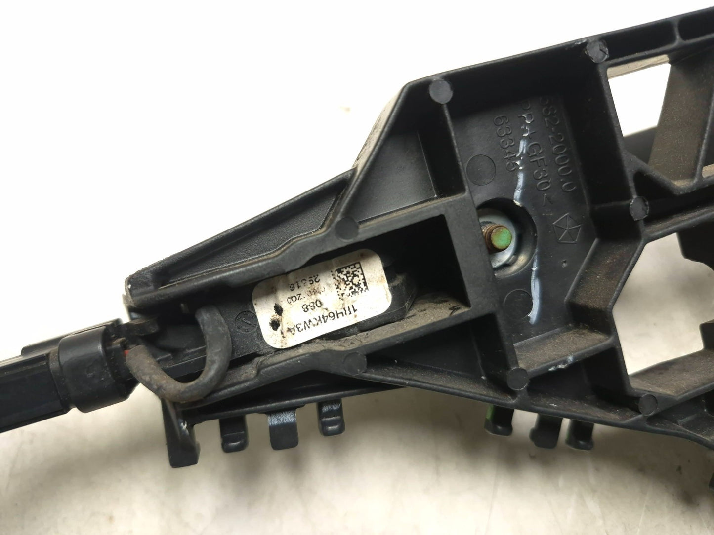 2017 Dodge Journey Front Exterior Door Handle Passenger Side Right OEM