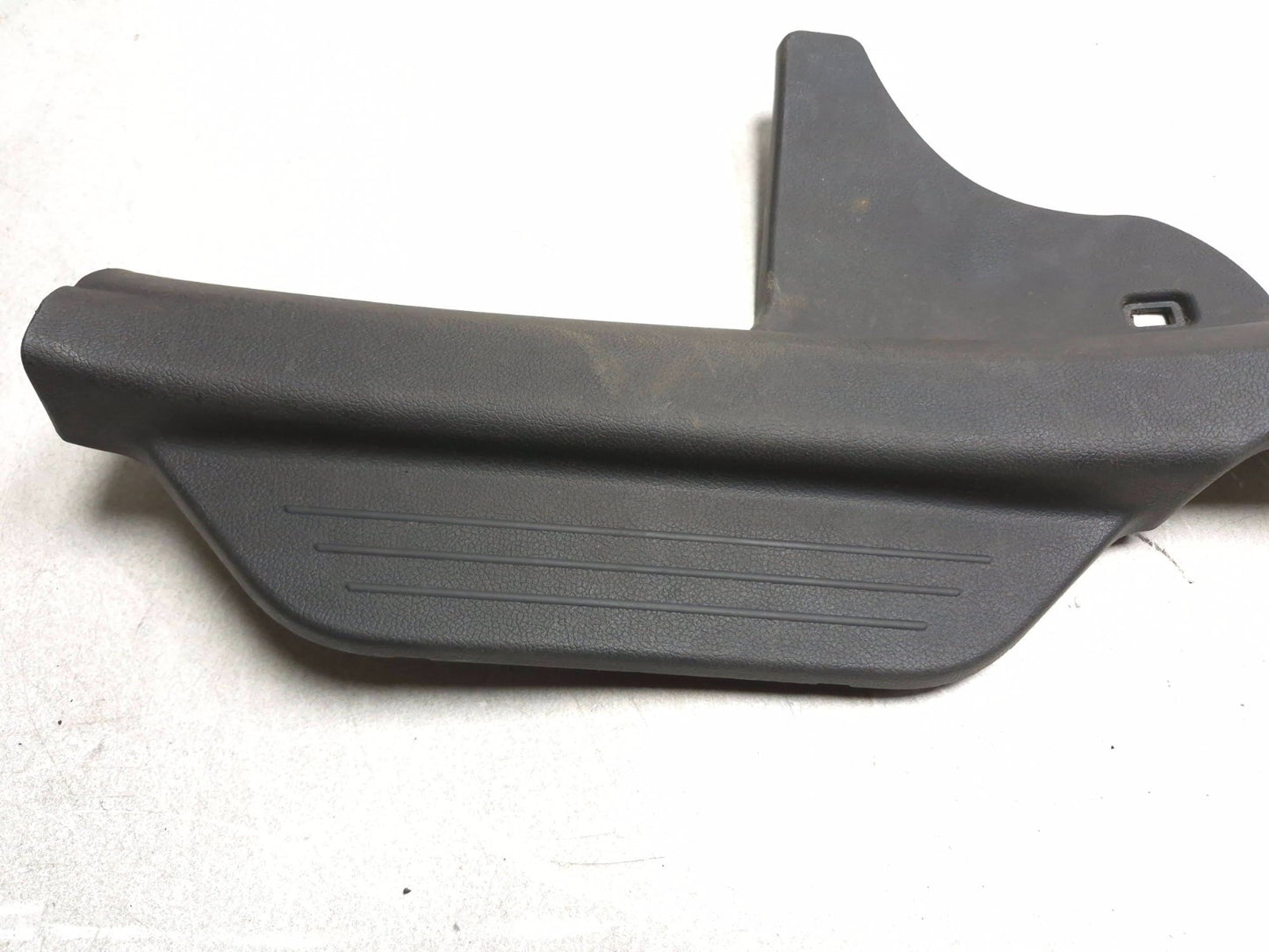 2013 Hyundai Sonata Door Scuff Plate Sill Rear Left & Right OEM