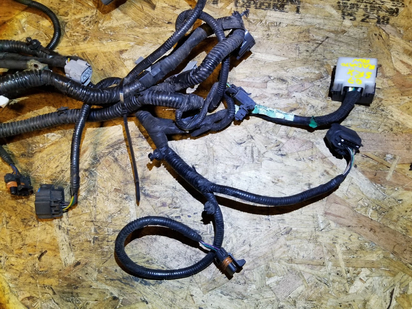 2007 Cadillac SRX Radiator Cooling Fan Wire Harness OEM