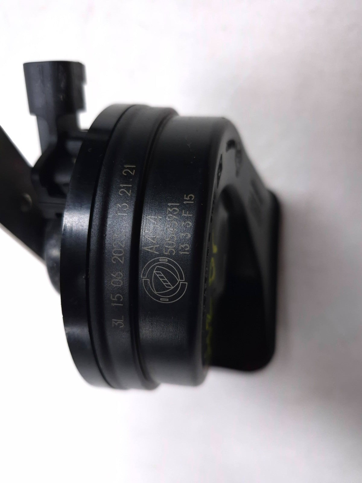 2024 Alfa Romeo Stelvio Horn Signal Pair 2pcs OEM