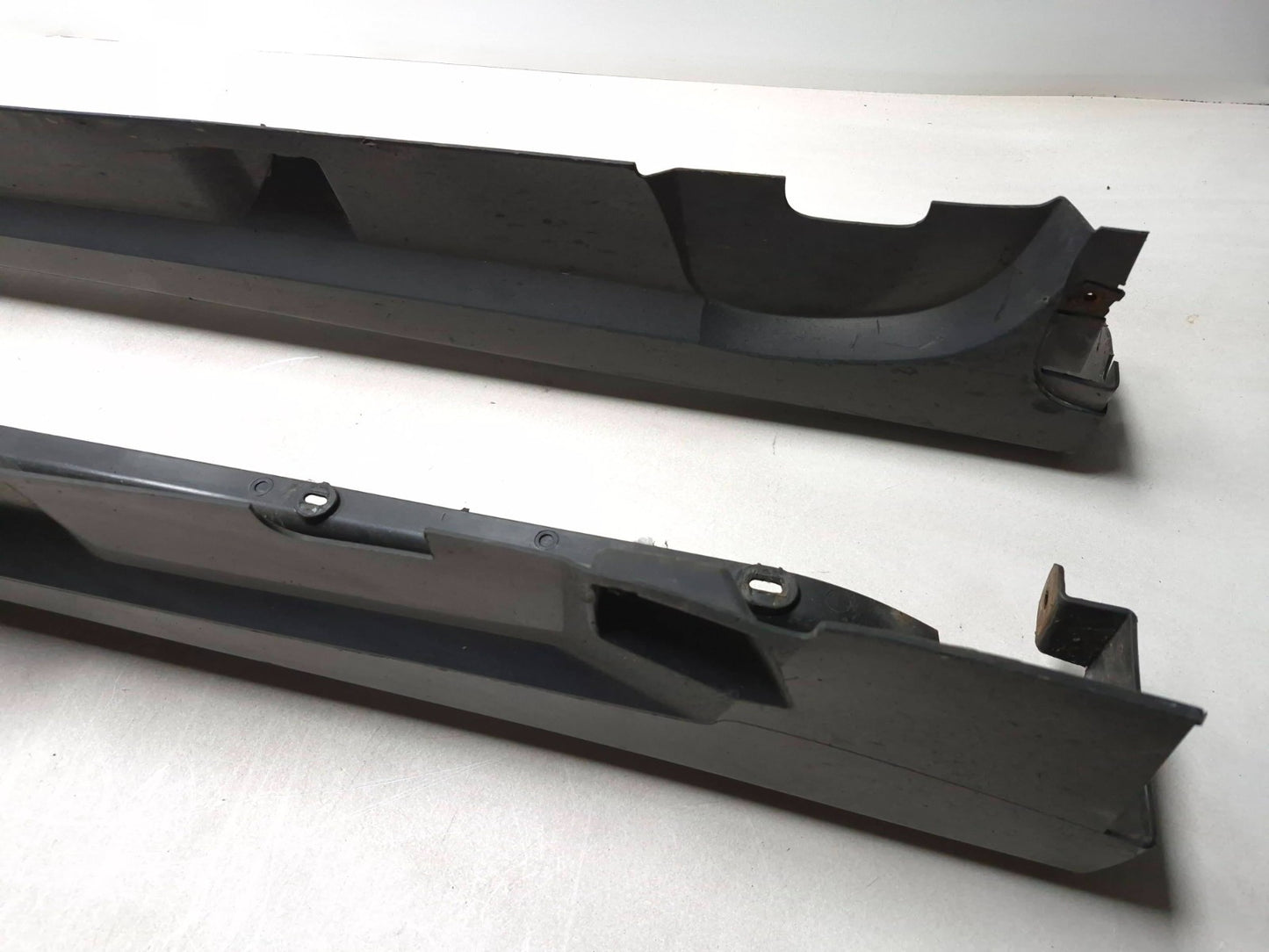 2007 Saab 9-5 Skirt Sill Cover Cap Rocker Panel 2pcs OEM