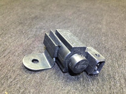 06 07 08 09 10  BMW X3 E83 Vacuum Control Valve	1742712 OEM D34