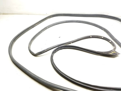 2011 - 2013 Kia Sportage Door Weatherstrip Seal Front Driver Side Left 2pcs OEM