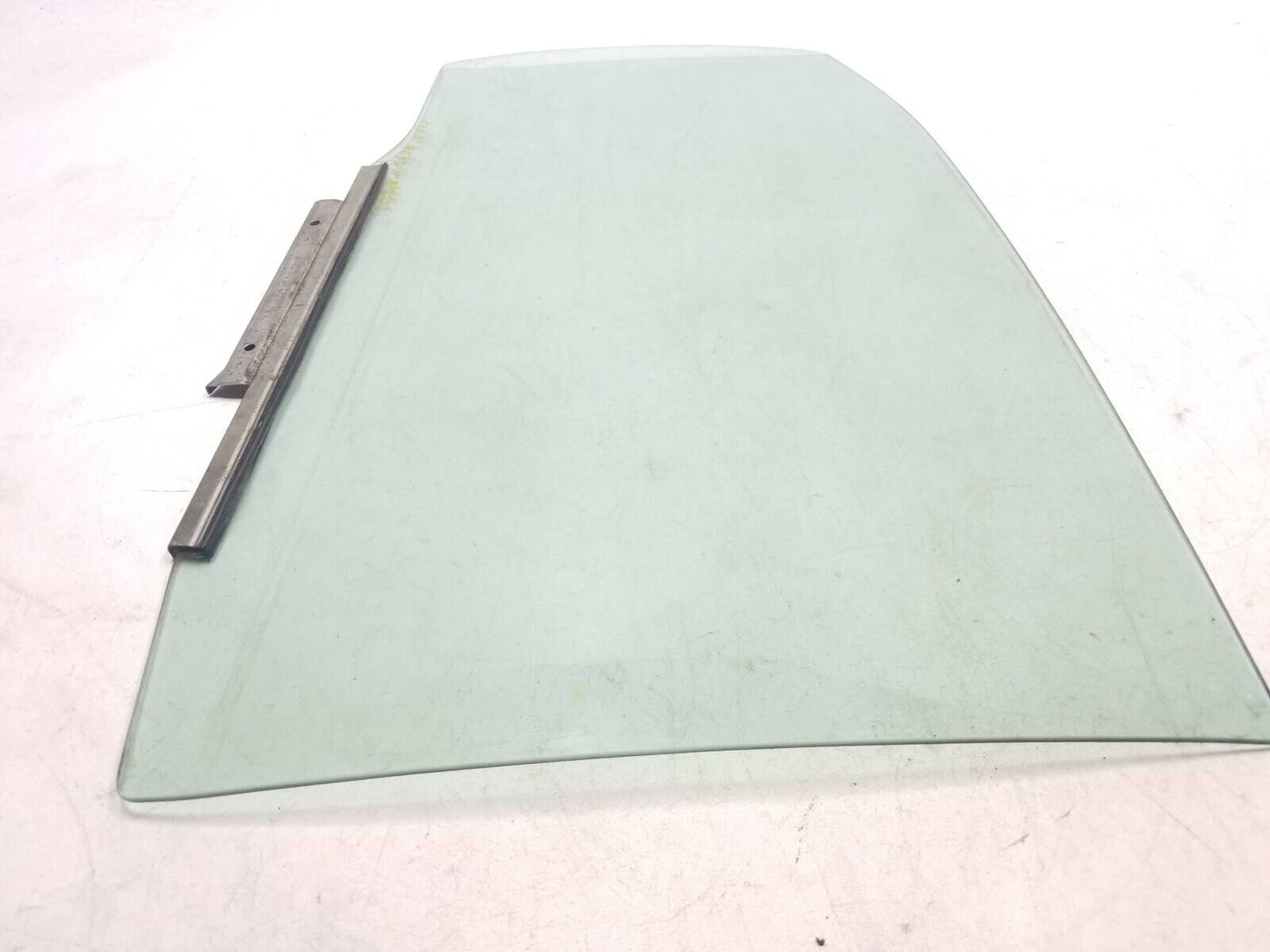 2007 - 2011 Toyota Camry Door Window Glass Rear Passenger Side Right OEM