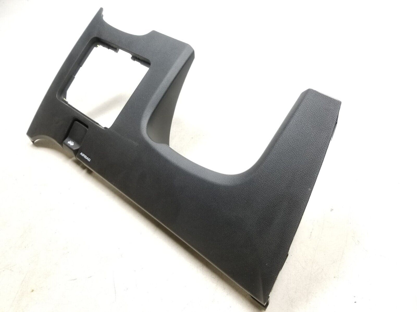 21 - 23 Chevrolet Trailblazer Dash Lover Knee Panel Trim Driver Side Left OEM