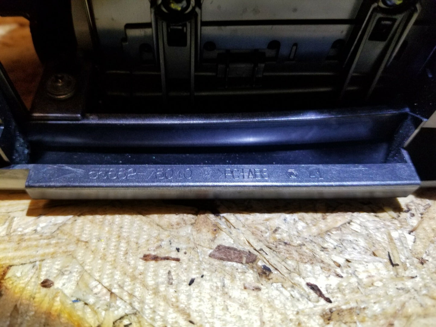 11 12 13 14 15 Lexus CT200h Front Left Driver Side Dash Air Vent OEM