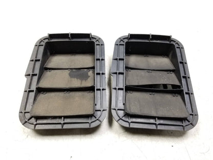 08 - 15 Scion Xb Rear Outer Quarter Panel Vent 62940-16060 2pcs OEM